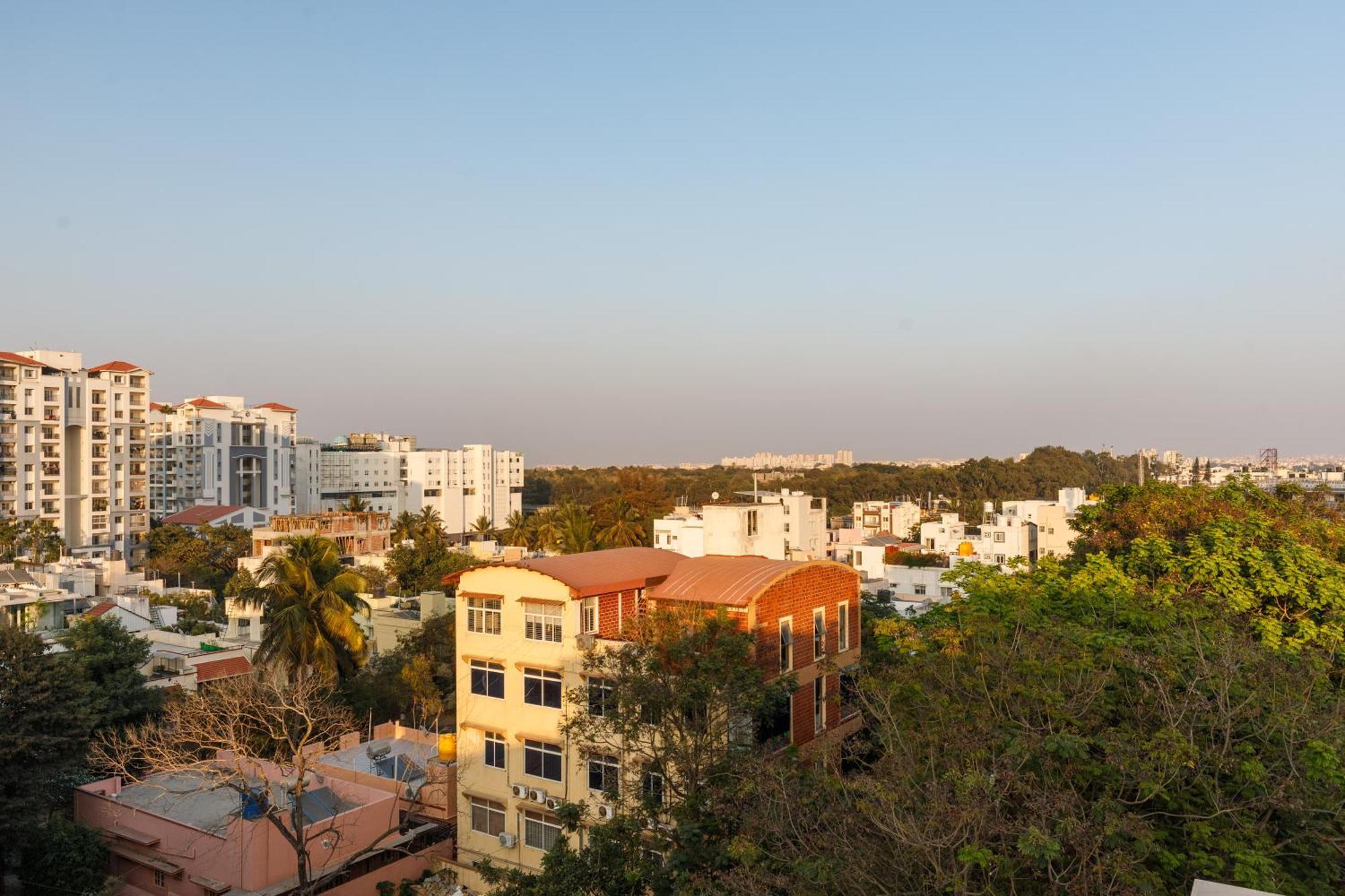 Mistyblue Stays Bangalore Eksteriør billede